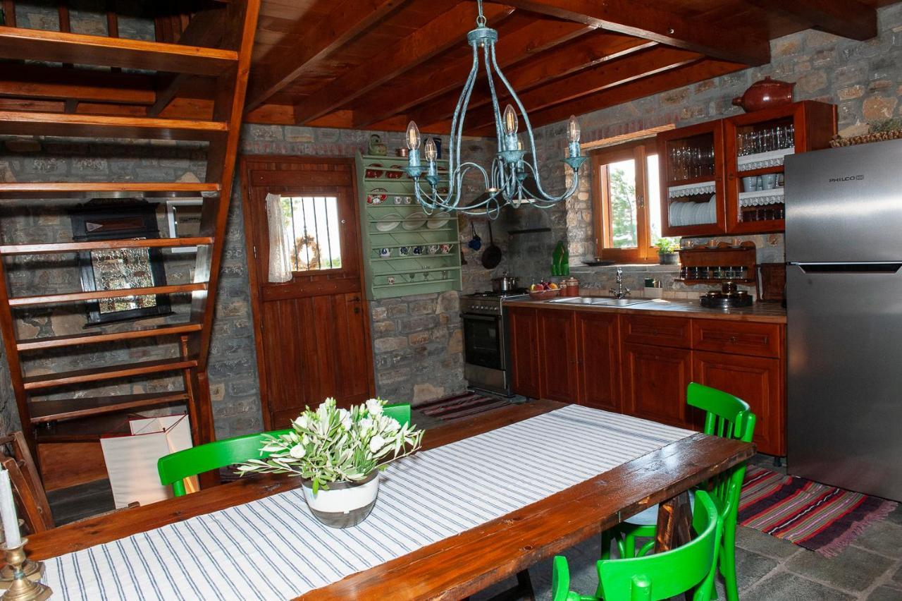 Oceanis Cottage House Ormos Koumeikon Exterior photo